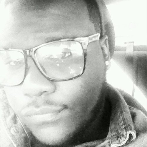 crazy guy who loves to make people laugh and have fun! #loveGod #teamfollowmeback.