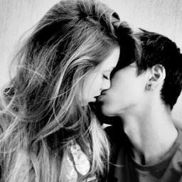 Recopilacion de las frases más bonitas de twitter, tuenti, ect :)
Sigo a kien me siga.No pierdas la oportunidad de enamorarle(a)