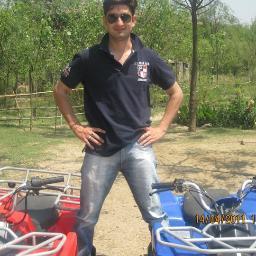rajeshsingh001's profile picture.