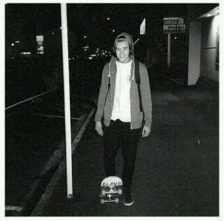 You can fly me to the moon, you can fly me to the stars, you can fly me to your room, as long as my phone has battery.