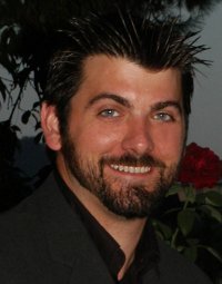 Recent grad U of Washington: Master of Communication in Digital Media (MCDM) and former Multimedia Editor at http://t.co/LNg8Txk7ah