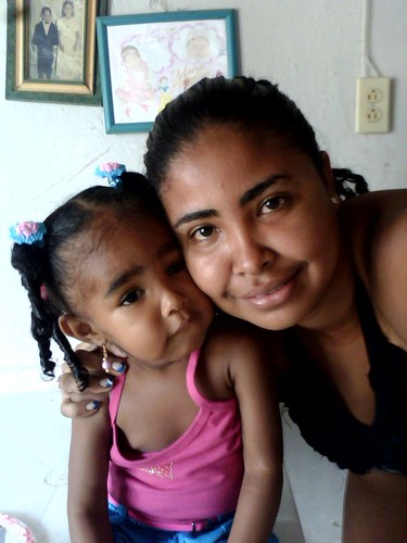 universitaria
y madre de una niña hermosa