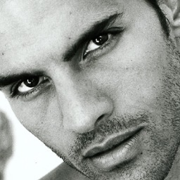 Designer,model, actor, photographer, manager..order depends on the day ... https://t.co/PIvblUw3RP https://t.co/fkiT0IvLGw