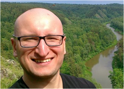 Саморазвитие-вот цель моей жизни.
А так я совершенно нормальный, скромный, начитанные человек
