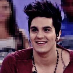 Primeiro FCO com esse apelido'
Since: 22.O3.2O1O
Followers: @LSzitrosjeans @Rodrigo__live @FormigaoLS @DayNazzi & @pernambucanas :)