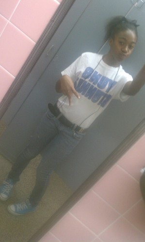 I'm ny-nybaby ...I'm different ... I'm unique... ur eitha widd me or widd out me 3