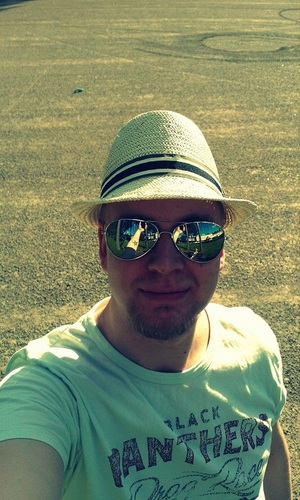 temez877's profile picture. Fucken A! :)