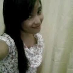 nadinehowes_'s profile picture. Teman bisa membuatmu tertawa, sahabat bisa membuatmu bergembira, namun yang tulus mencintailah yang mampu membuatmu hidup.