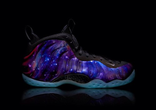 Im doing some kicks giveaways. I do free shipping. Follow and post your nicest kicks then tag me.