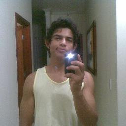 o Carinha da foto ai!   :)