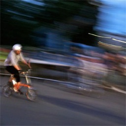 Cyclist, gardener, gastronaut and Bramley apple celebrity! Trapped in London, constantly trying to escape...