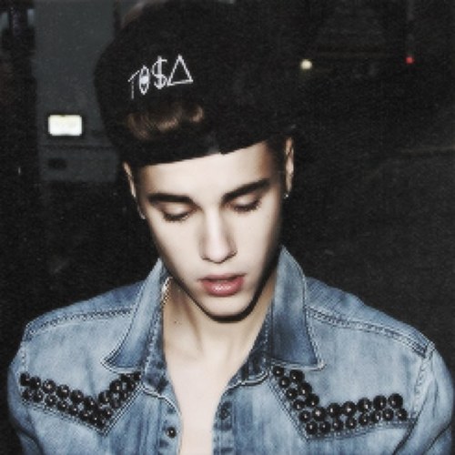 Trying to meet justin 16th and 17th April. Owners: @bieberlikegasm & @herolikebieber