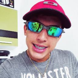 ;  Feliz , Alegre , Ousado ... !