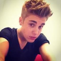 ''you know...uh
 I'm a singer...
 pop singer...
 i'm white” - Justin #Belieber
♥October 18, 2012 seen Justin in concert♥