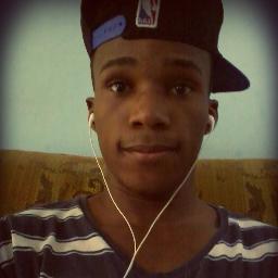 @VitorMenezesJr
Segue Que Sigo De Volta