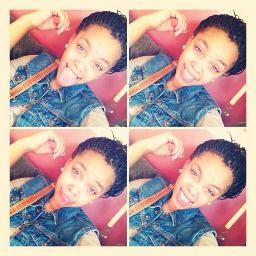 Follow Me I Follow Back Mention For A Follow Back :) Follow My BestFweind @Mayaa2wicee #Single :P