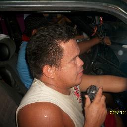 sou casado,trabalho com carro som,sou viciado em açaí e gosto de tomar uma cervejinha de vez em quando