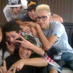 Quem tá junto , sobe junto ! ♫  fã clube Oficializado pro grupo @LA_oTime , criado no dia 17/01/13 
http://t.co/NNrRjde59y…
http://t.co/6jXporPbrs…