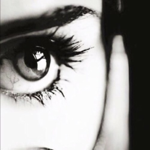 Angel_mazajia's profile picture. مَهْمَا كَانتْ نِعَم الدُنيَا مِنْ حَولك جَمِيلَه تَظّل الامُّ أجمَلهاَ ♡'