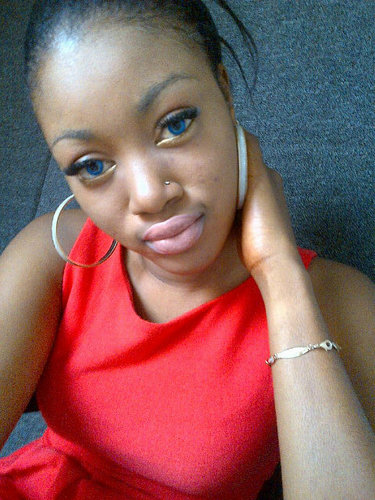 alexandraMoi11's profile picture. ....