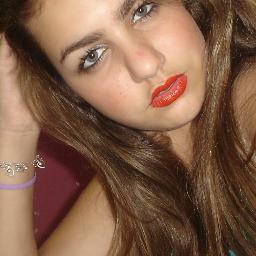 Amo música,meu sonho é ser cantora,e amo meu idolo -- @LuanSantana ♥ Sou uma LuaneTche com orgulho ♥