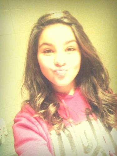 I love: One Direction,Justin Bieber,Cher Lloyd,Selena Gomez,Conor Maynard,Little Mix,Demi Lovato,Taylor Swift~
