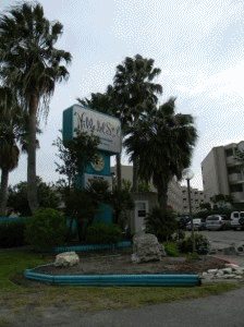 Call 210-818-6260 for your Deluxe Condo stay for below hotel prices on the beautiful Corpus Christi North Beach.