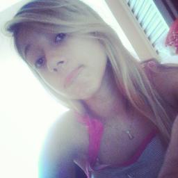 Tenho 15 aninhos,loira linda sqñ haha não gosta de mim ? suave entra na fila rs ;))