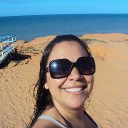 I'm just me...a people who wants to experience he beauty of the world!