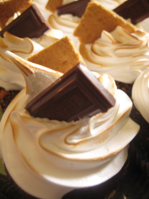 cowgirlcupcakes's profile picture. a traveling cup-cakery with all kinds of delicious cuppies!