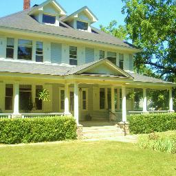 snowbirdinn's profile picture. Elegant, relaxing, well-appointed B&B in Leelanau wine country, near Sleeping Bear Dunes-Leland-Fishtown. Local & organic fare. AC and wifi. All are welcome.