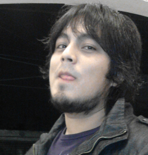 Diseñador, rockero, despeinado, rebelde. Estudiante de la vida. *Advertencia: No escribo todo lo que soy, ni soy todo lo que escribo.* Regalo migrañas.