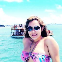 Emanuellecoelho's profile picture. “Acredito que tudo que eu acredito hoje vai mudar com o tempo. E que, no futuro, talvez, eu acredite em menos coisas. Ou em nada mais (…)”