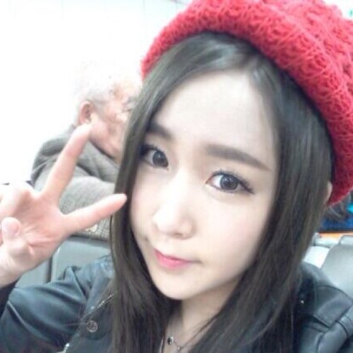 CRAYON POPのウェイbot~^^♡ 大きなお口でヘイホーホー♡♡ みんなフォローしてね? 2012 2/24~