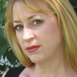 TerrellsTrinket's profile picture. South Hill Designs Independent Artist #3716 by Terrell's Trinkets. http://t.co/fZl51BgQGQ