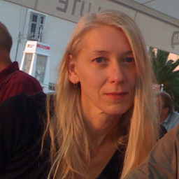 Yoga teacher, freelance writer, editor, free spirit