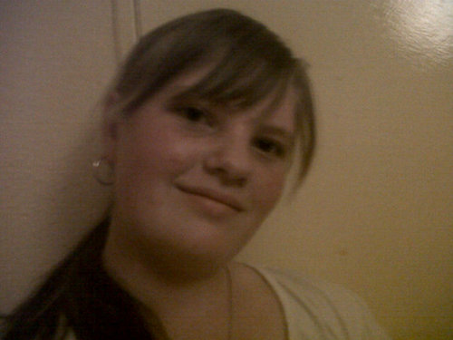 I am just an ordinary girl living my life the way I want to...with my own rules,having fun and making the best of it ♥