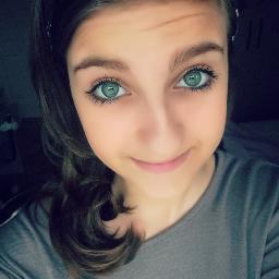 EvaaGuy's profile picture. Comment tu t'appelles? Oh appelle moi Dieu sa ira.