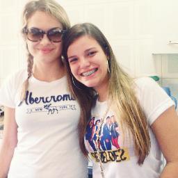 Se isso não é amor eu não sei explicar o que é. Uns chamam de Chay eu chamo de Vida ! Ainda vou te abraçar @ChayLeao ♥