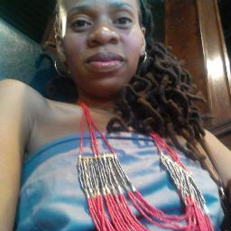 shakirahightowe's profile picture. 