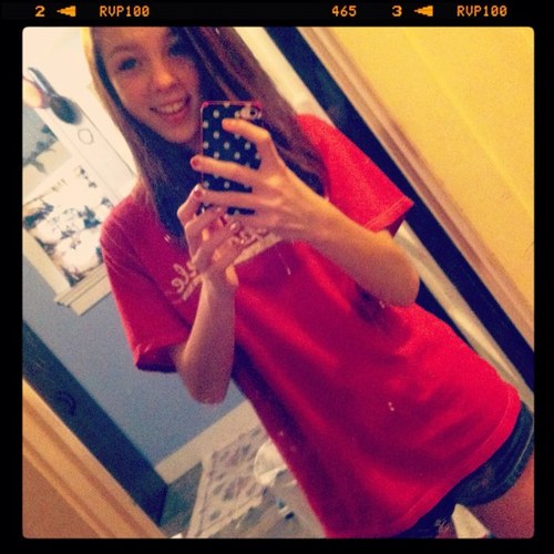 i love volleybal #14 
Favotie qoute:live like your dying because anything can happen the next day