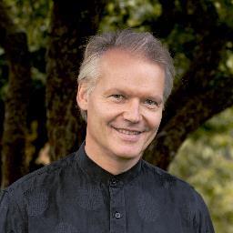 Classical Guitarist/Luteplayer. Director/Founder of Recording Company OUR Recordings. Music entrepreneur,Former Board member Ars Nova Copenhagen, member of VL4,