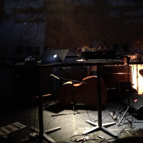 Cloudbuilder is Ulf A.S. Holbrook and Arne Borgan.
Cloudbuilder plays improvised textural electro-acoustic music.