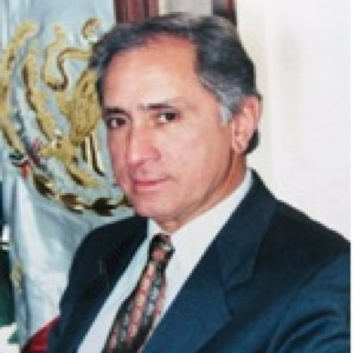 Senador de México en la LXII Legislatura y actual Secretario General de la Federación de Sindicatos de Trabajadores al Servicio del Estado (FSTSE).