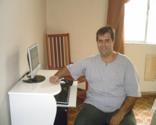 Bobalhão Metido a Intelectual