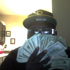 I'm tryin 2 Count Cash and Raise My Son 2 be A Man...#Teampassdamall#TeamFollowABos#FreeBandz