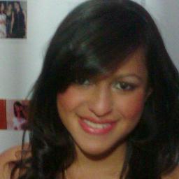 Sou uma Menina carinhosa..! ;) E adoro o @GabrielGava_  @Gusttavo_lima ........... etc
segue eu aii..! 
:)