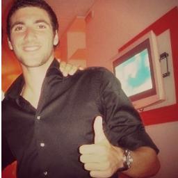 Higuainitas. Con vos en las buenas y en las malas! Te amamos con todo nuestro corazón @G_Higuain ♥