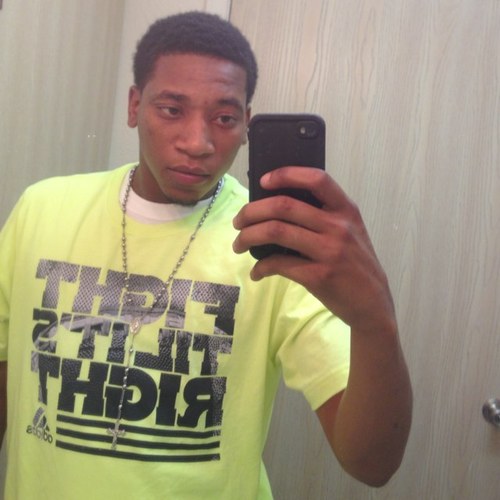 liltot22's profile picture. 