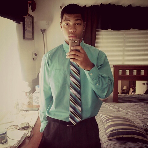 Instagram: _rooseveltfernandez